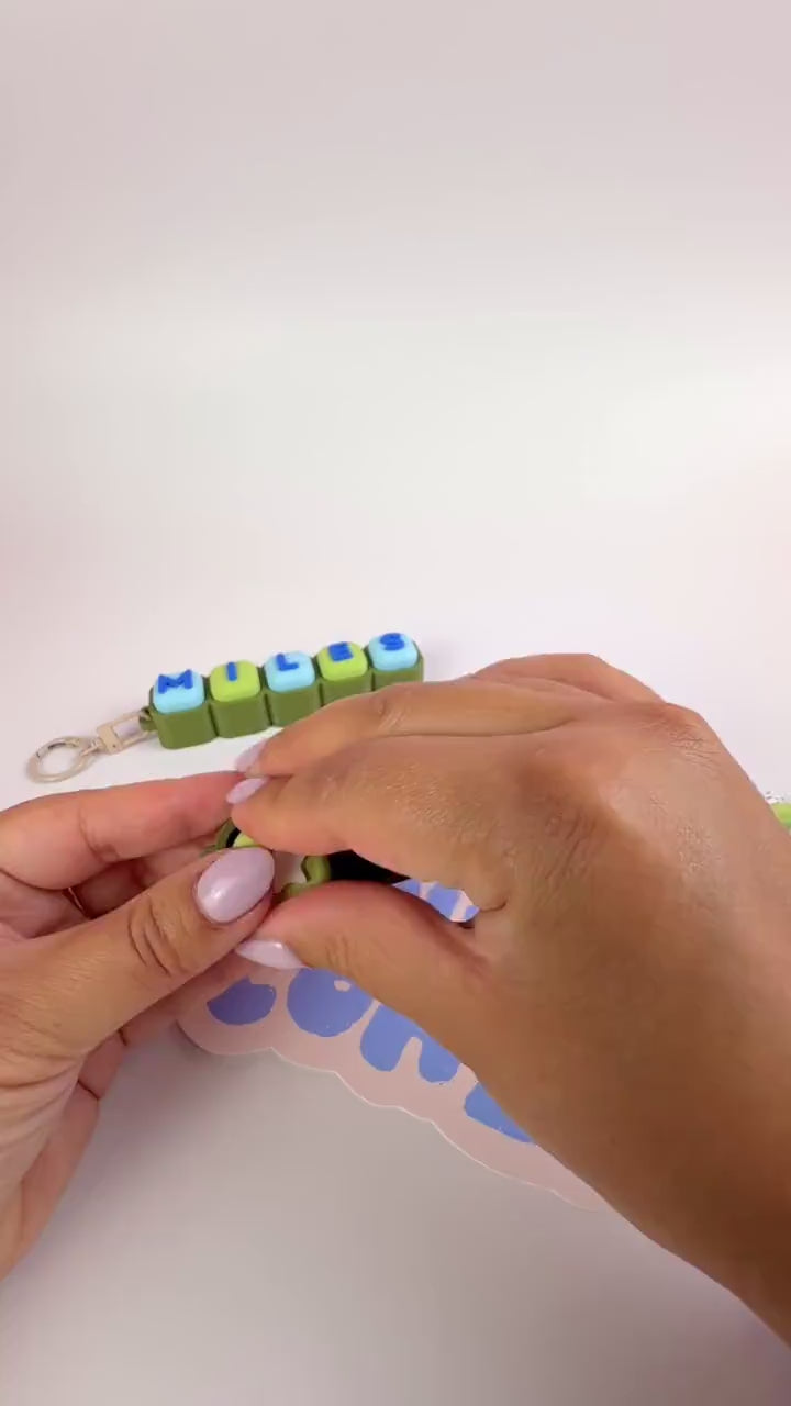 Custom Name Bubble Clicker Keychain (Pistachio Green)